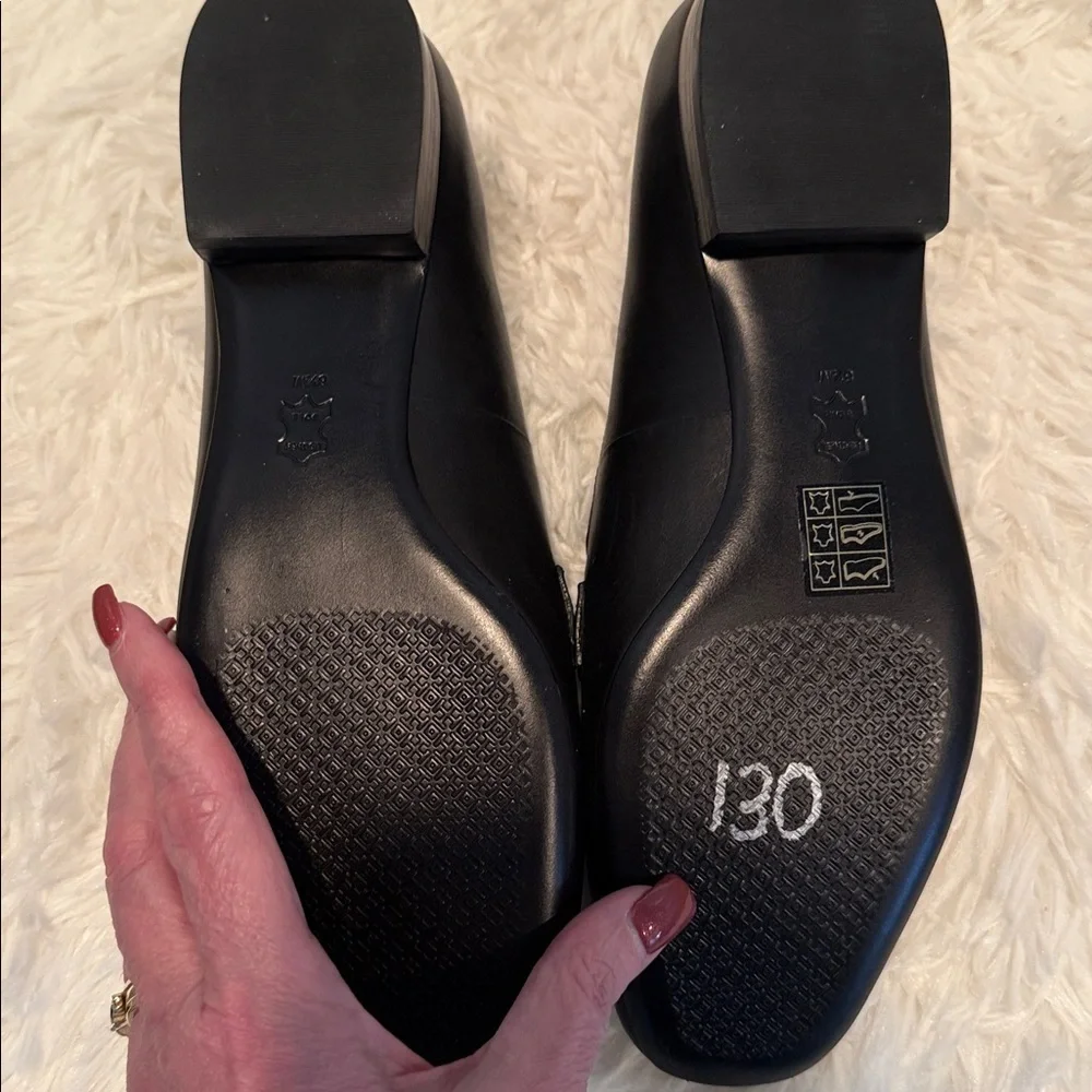 Tory Burch Gemini Link Black Slip On Flats NWT Size 8.5